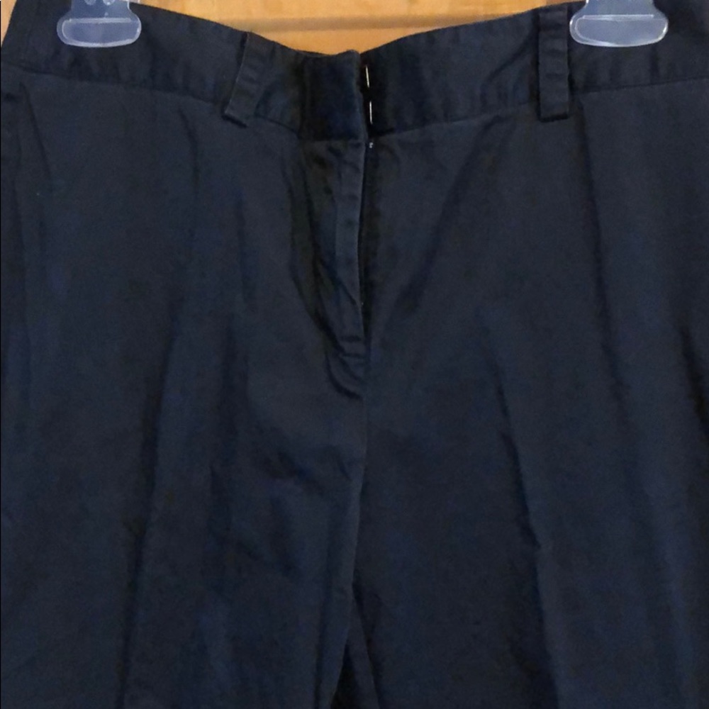 Size 6 DKNY chinos blk summer weight ankle length